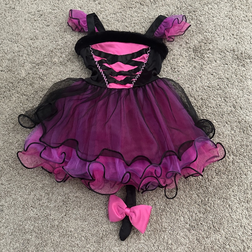 Costume